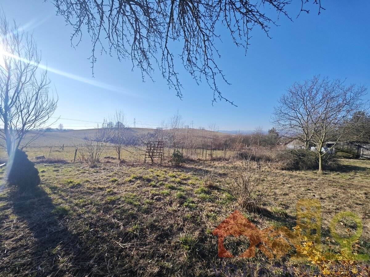 Prodej stavebního pozemku 942m2 v Perná - 4