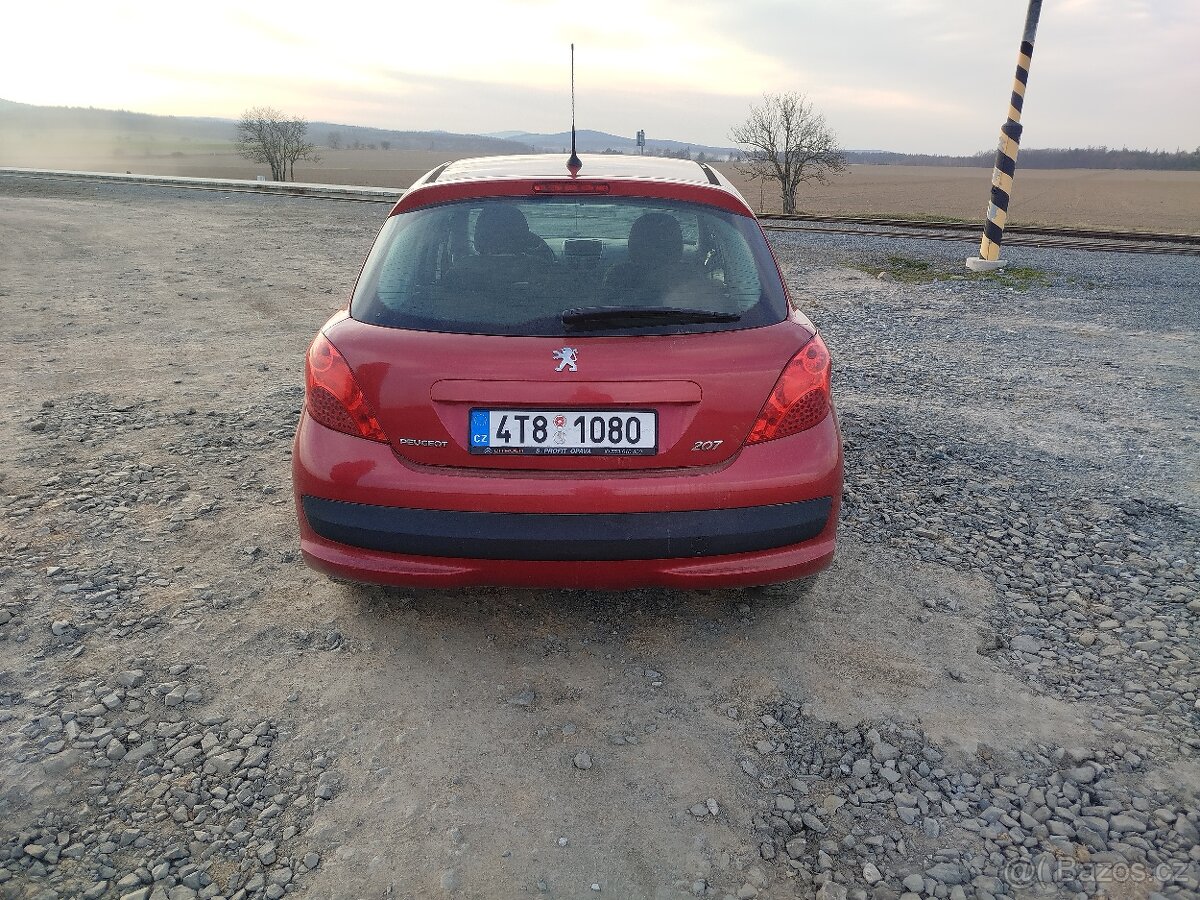 Peugeot 207 1.4hdi 50kw - 4