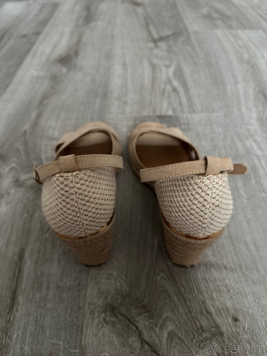 Sandály Tamaris, vel. 39 - 4