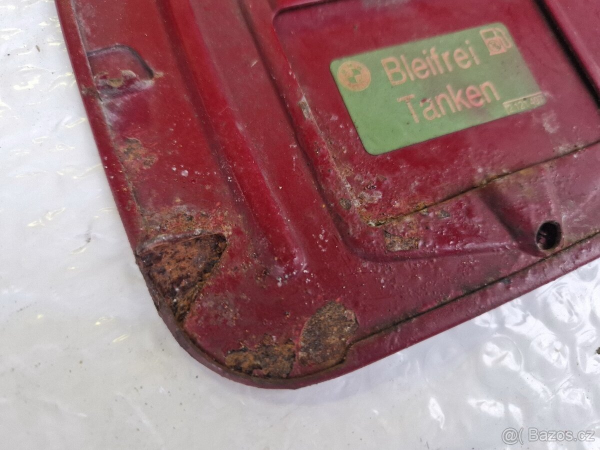 BMW e30 víčko nádrže - 4