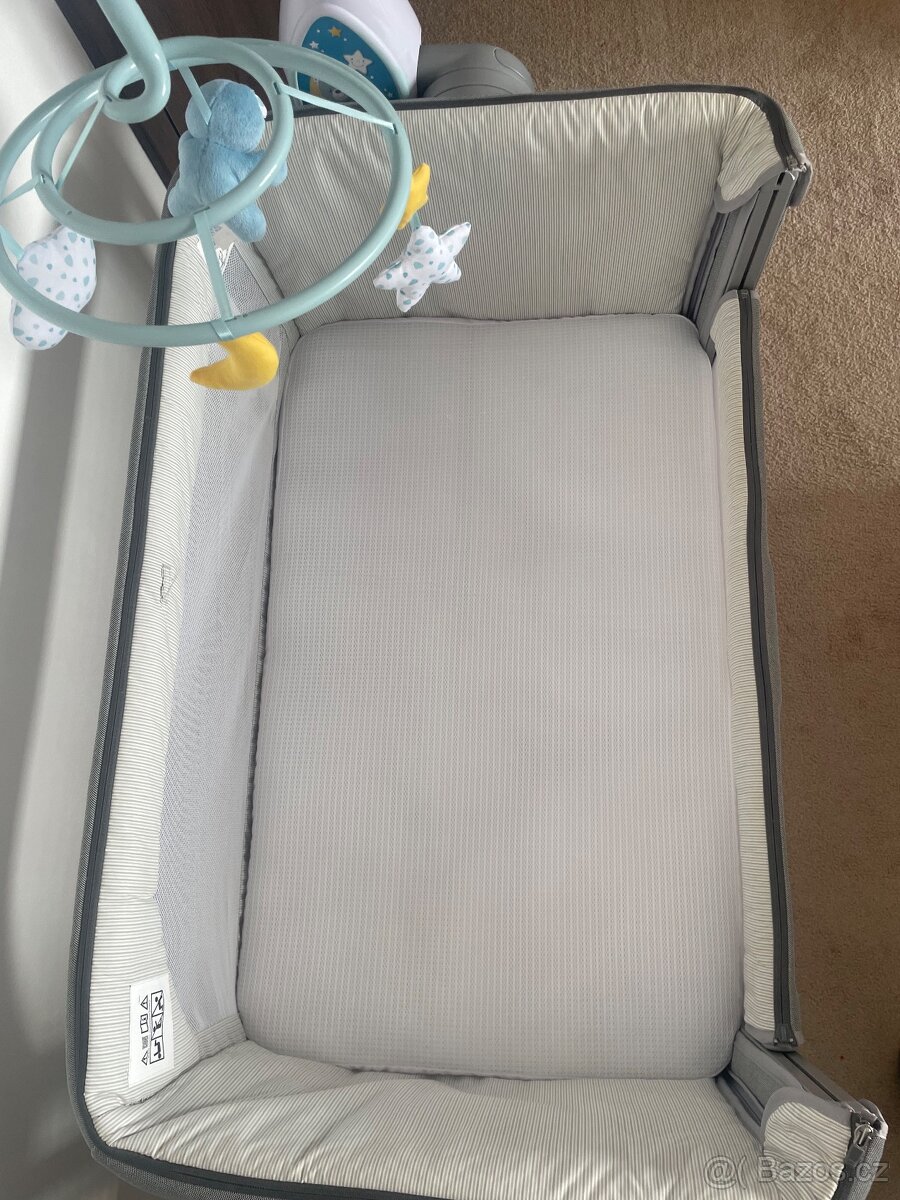 Chicco Next2Me Magic Evo-postýlka +2 prostěradla+ kolotoč - 4