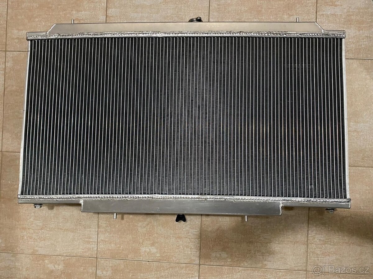 CELOHLINÍKOVÉ SPORTOVNÍ CHLADIČE PRO NISSAN PATROL Y61