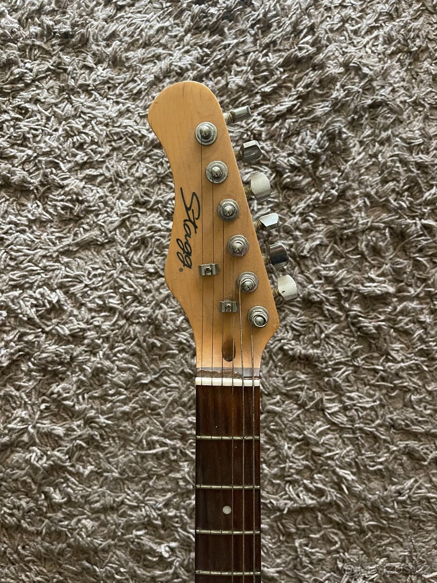 Elektrická kytara Stagg + Kombo KUSTOM - 4