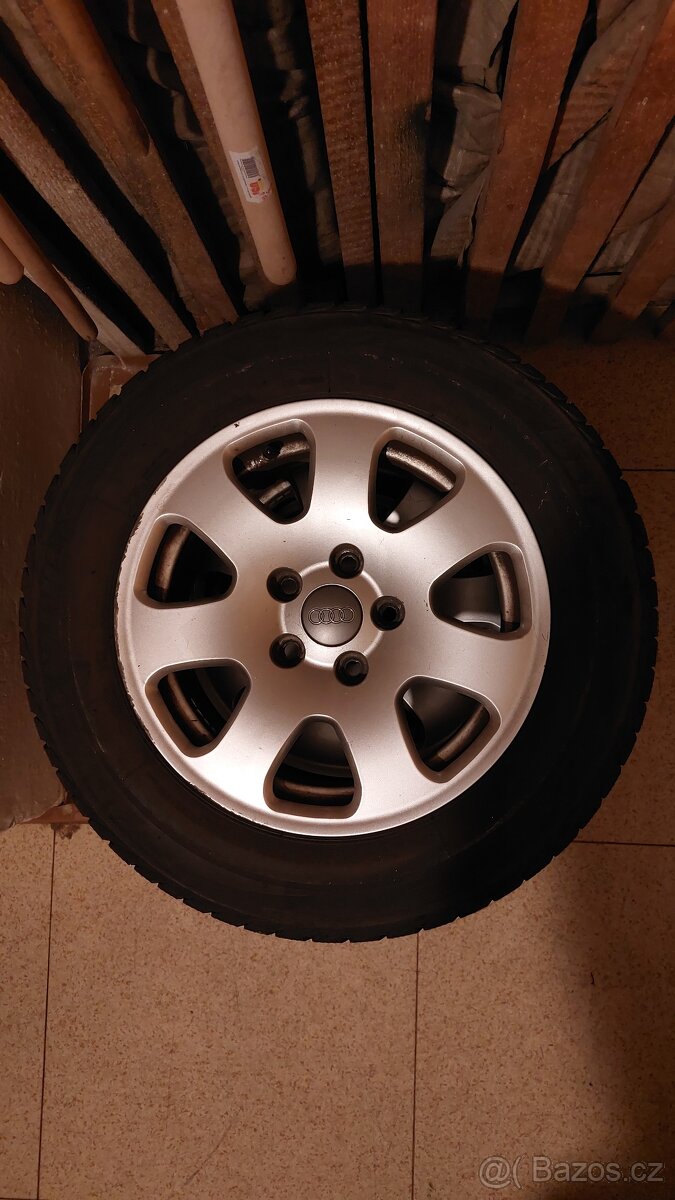 Originální Audi disky 7Jx15 H2 ET39 s pneumatikami Bridgesto - 4