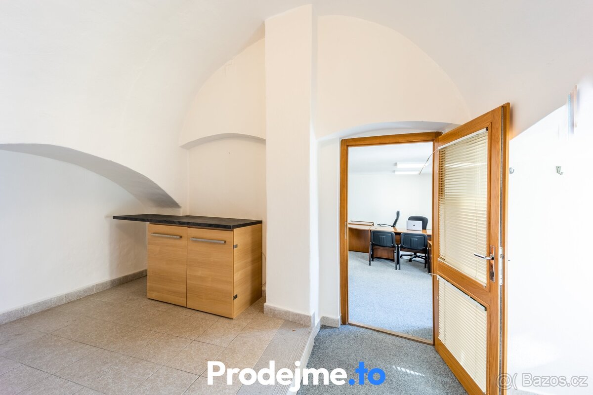 Pronájem kanceláře 1+1, 34 m² - Kovářská, Znojmo - 4