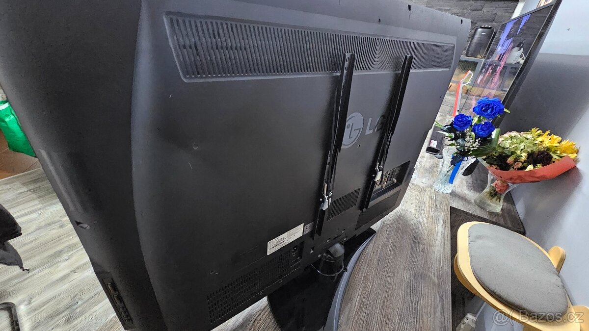 LG42LH3000 Full HD - 4