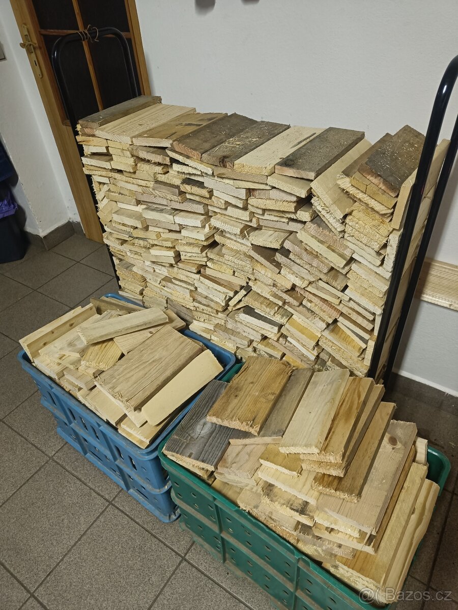 Suché dřevo v pytlích - 4