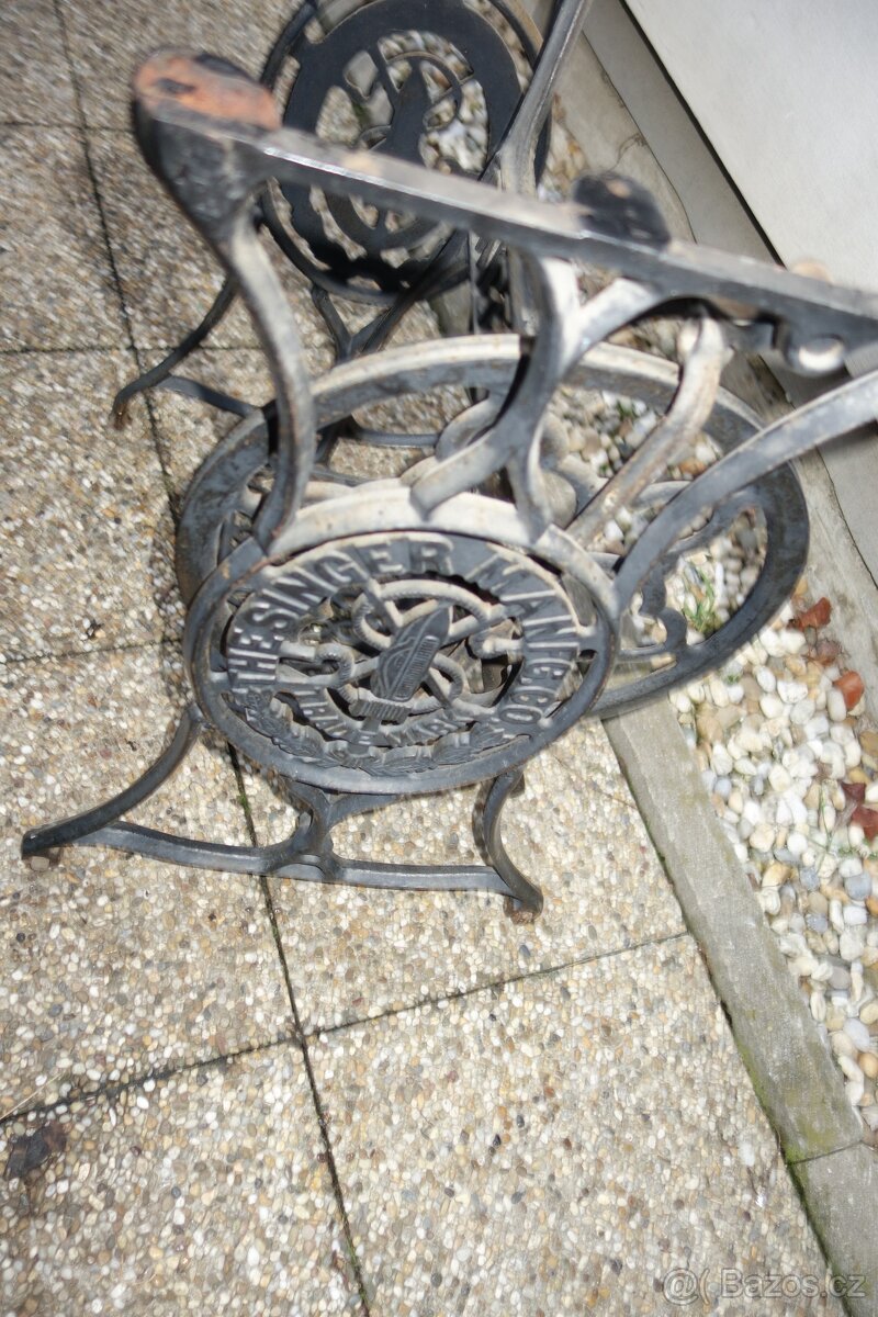 Nohy od siciho stoje SINGER, treba na stolek - 4