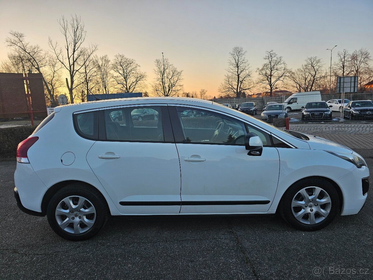 PEUGEOT 3008 2016 1.2 e-THP 96kW,VÝHŘEVY,TEMPOMAT,PARK.SENZ - 4