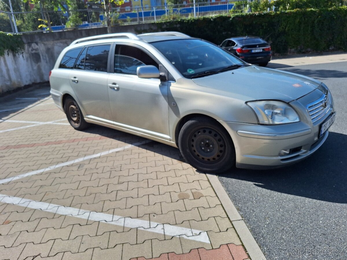 Avensis – Převodovka: automatická, benzín, STK 2 rok - 4