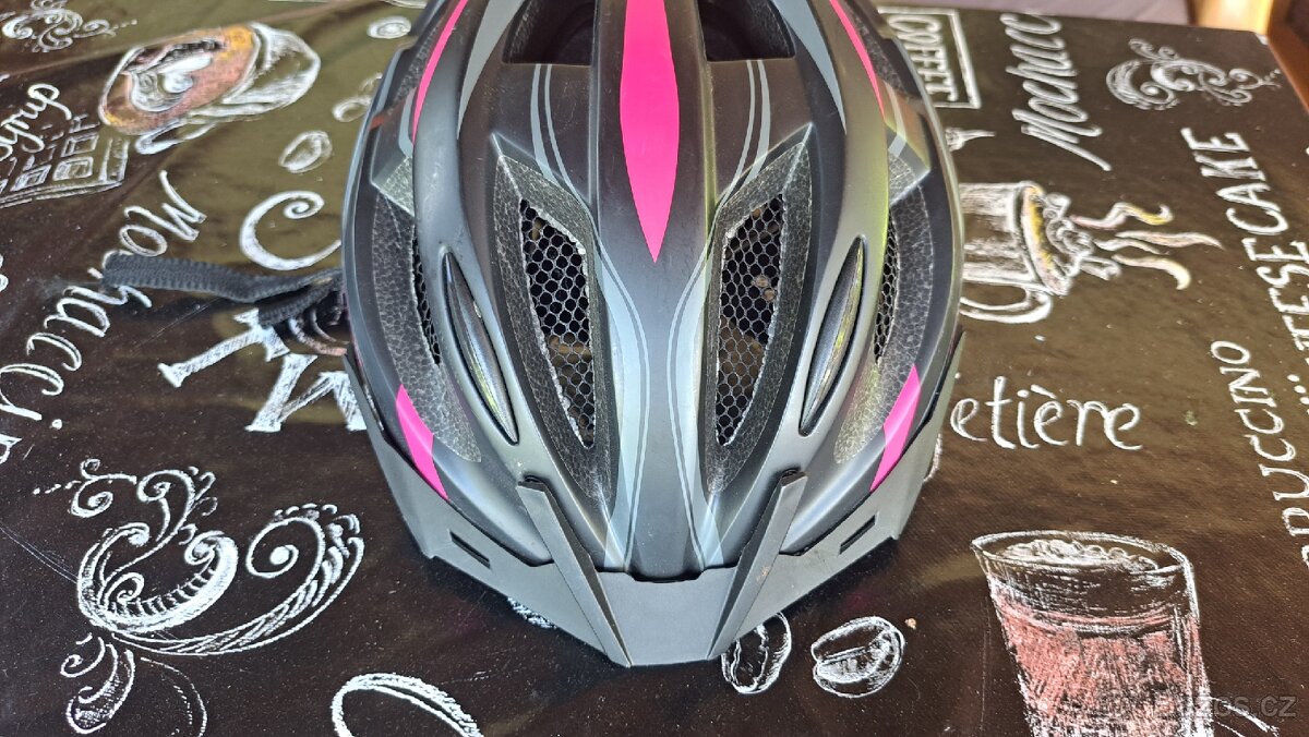 Přilba ( helma) na kolo. - 4