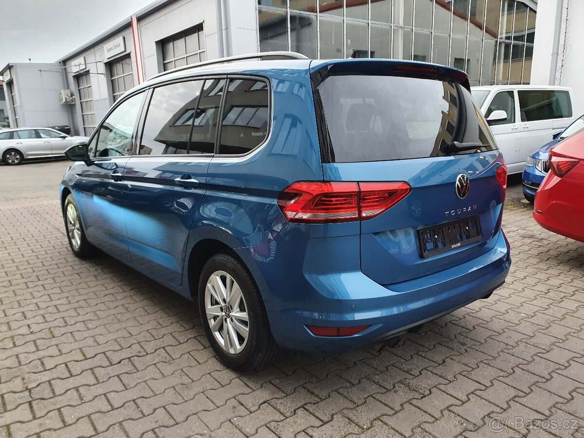 VW Touran Comfortline 2.0 TDI 110kW DSG - záruka Autodraft - 4