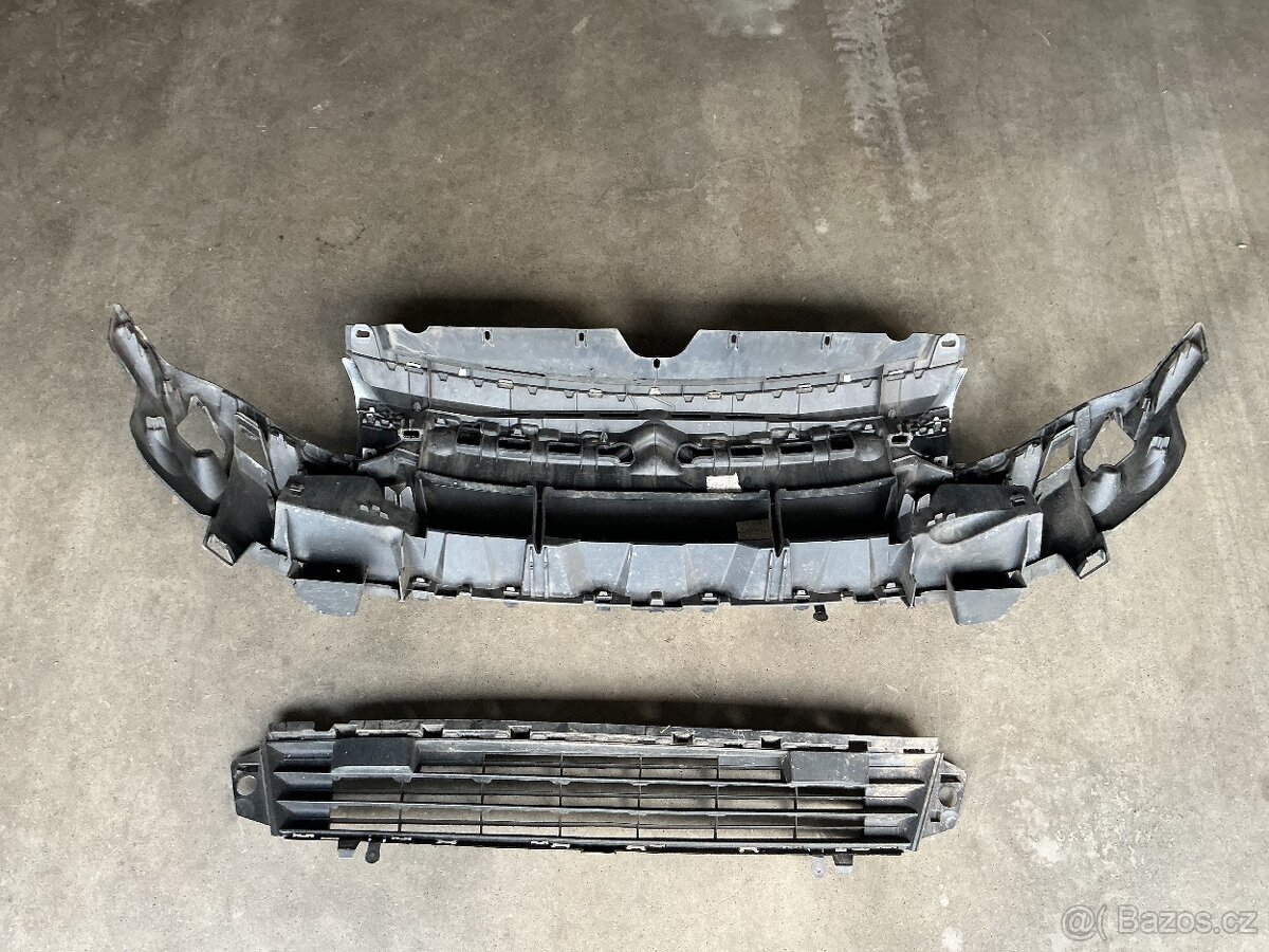 Citroen Berlingo - přední maska. 2015 - 4