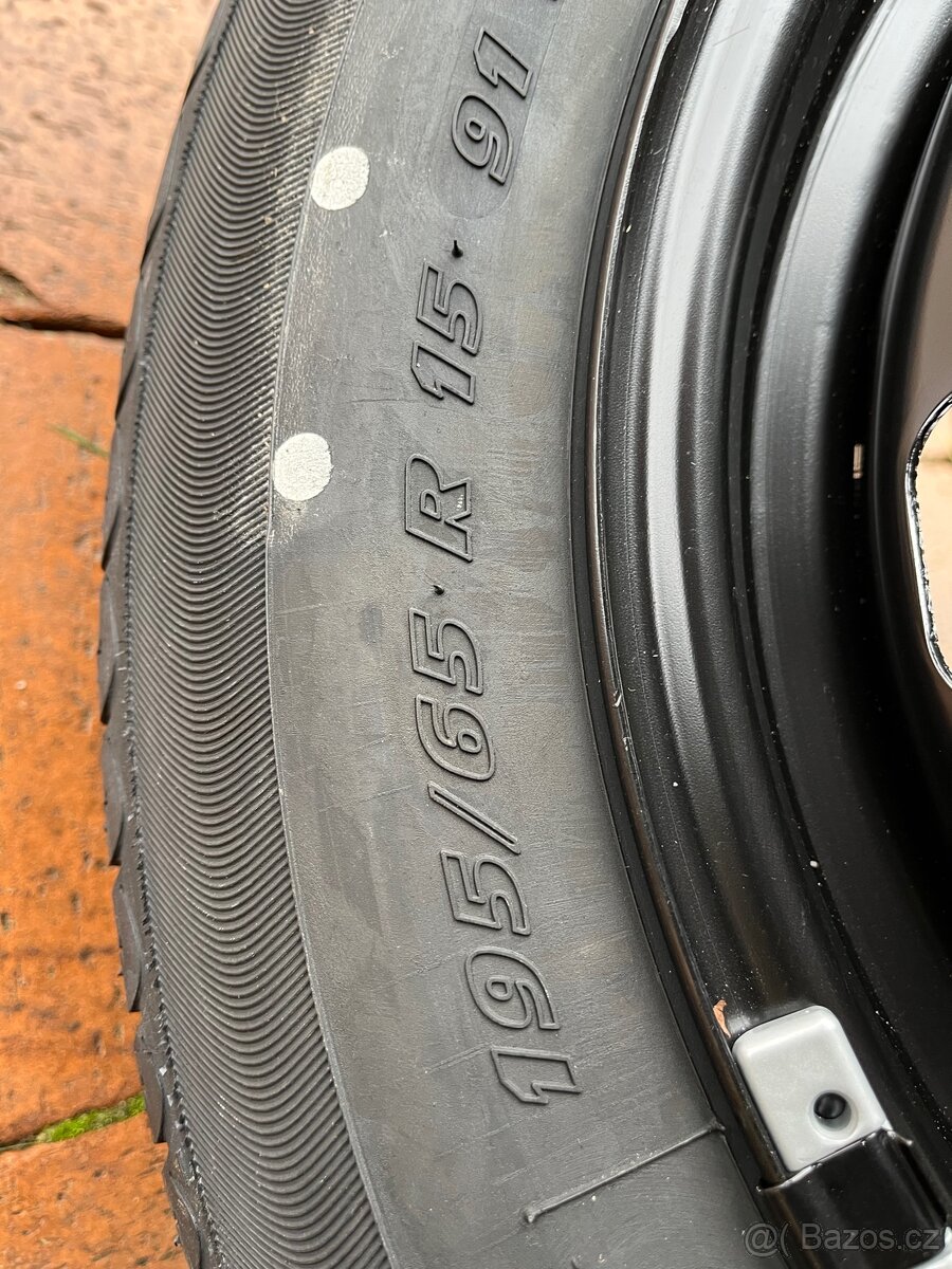 rezervní kolo Oktavie 1-nové 195/65 R15 - 4