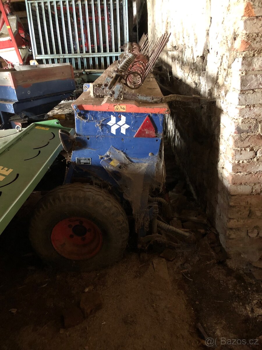 SECÍ STROJ HOWARD 4m + BRÁNY EBERHART - 4