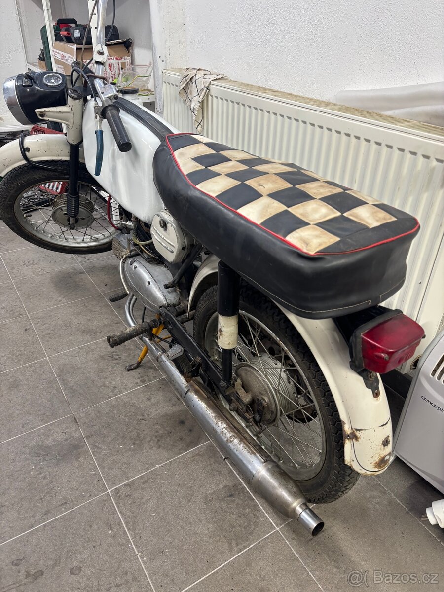 Jawa 50/23 Mustang - 4