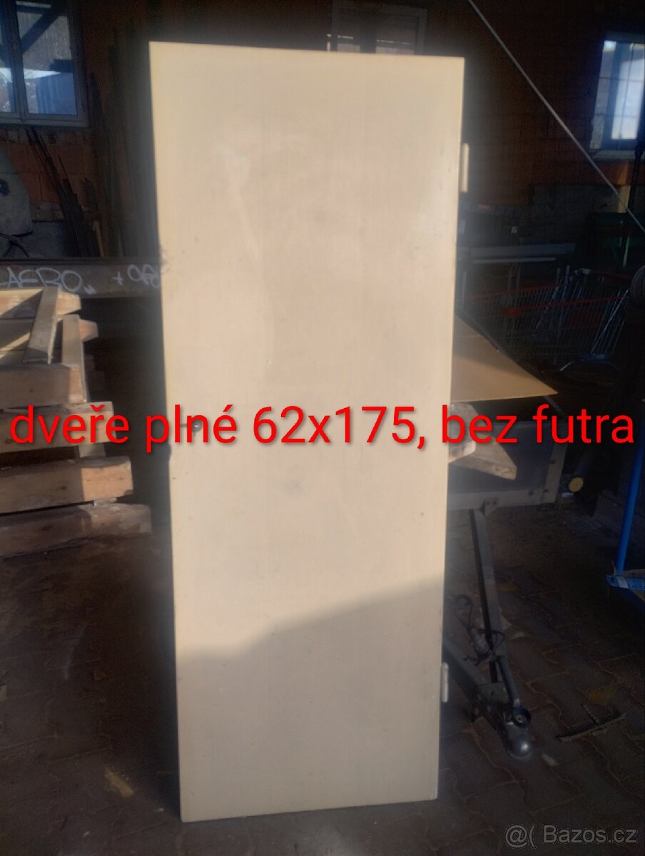 Dveře,okno,vana,umyvadlo,záchod - 4