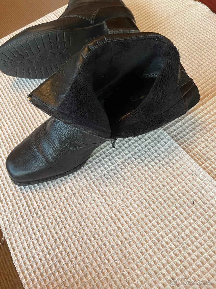 černé kožené kozačky zn. Ara - 4