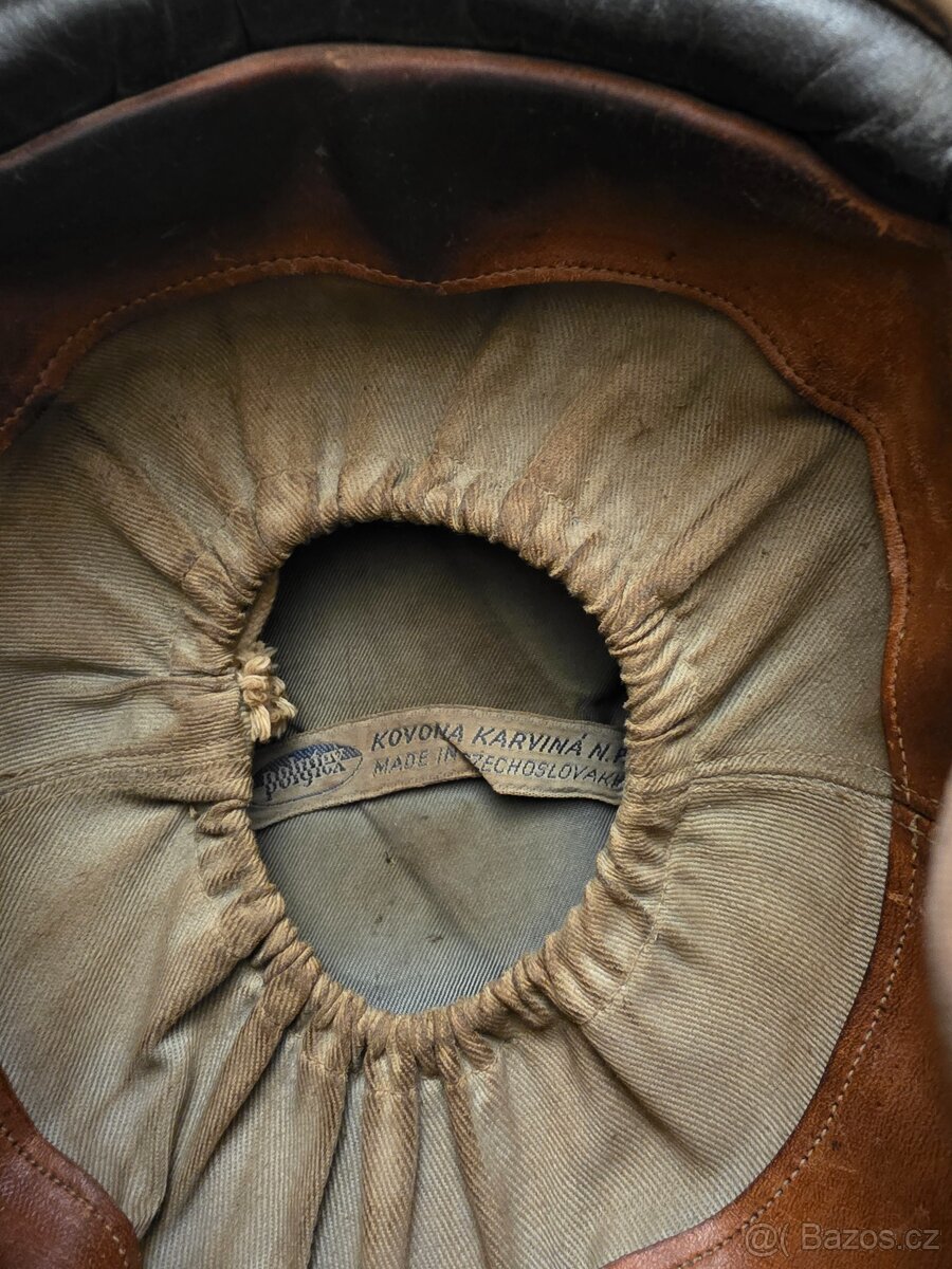 Stará helma kokoska - 4