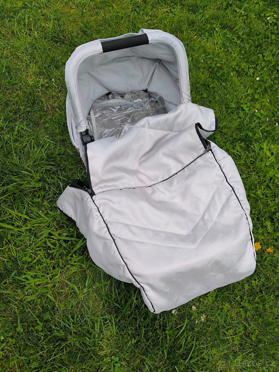 Prodám kočárek Easywalker - 4
