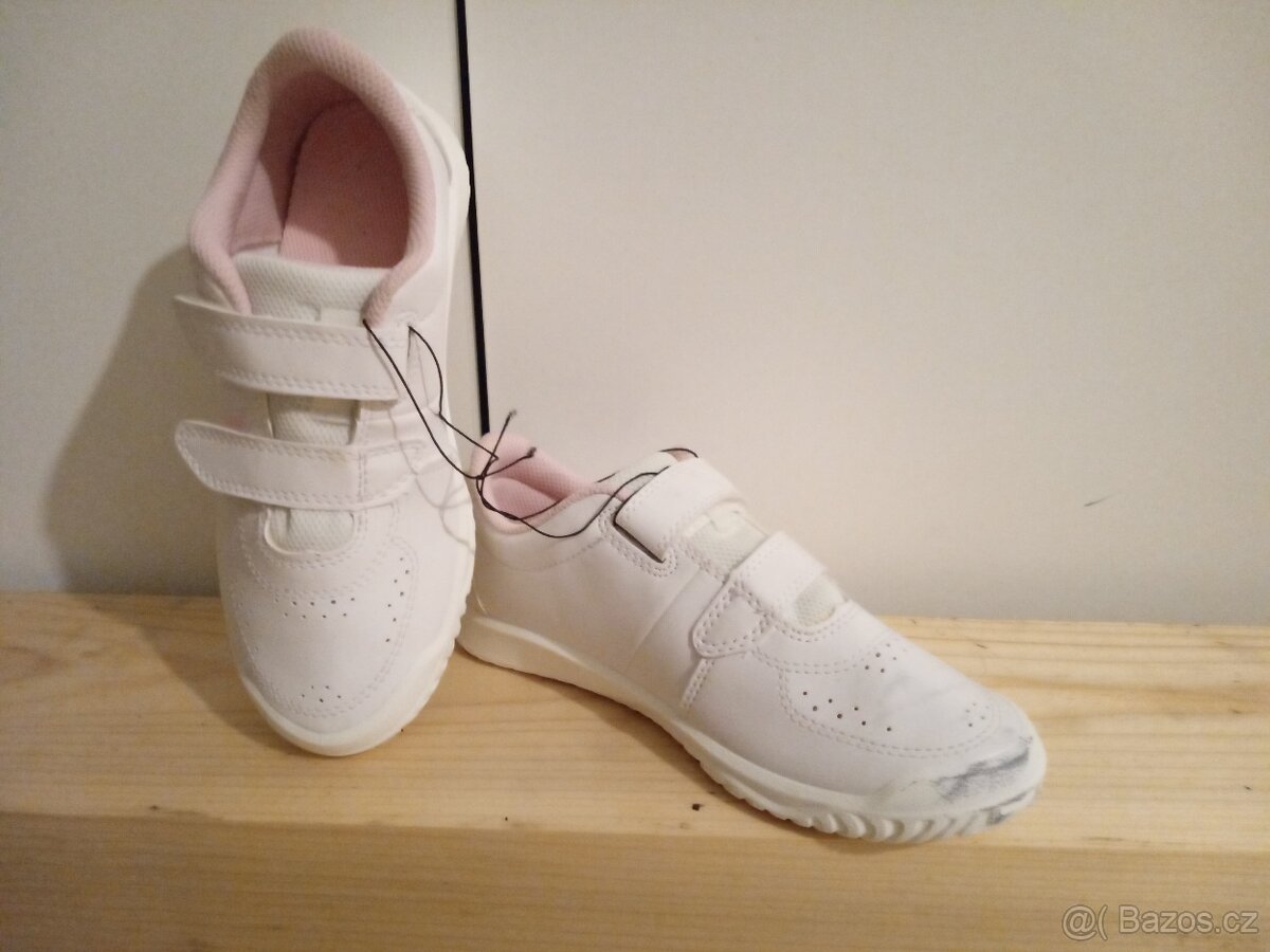 sálové tenisky Decathlon 33 - 4