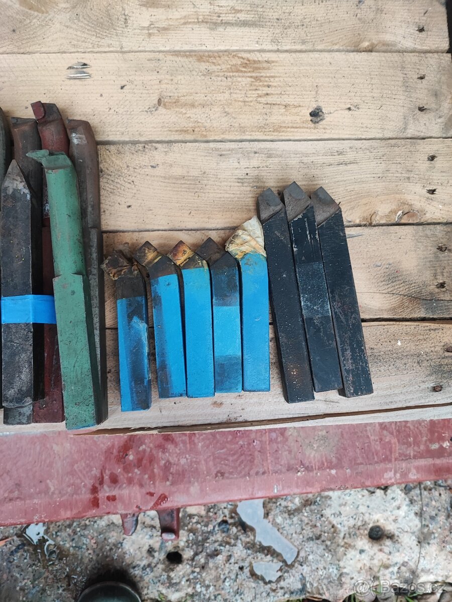 Soustružnické nože - 4