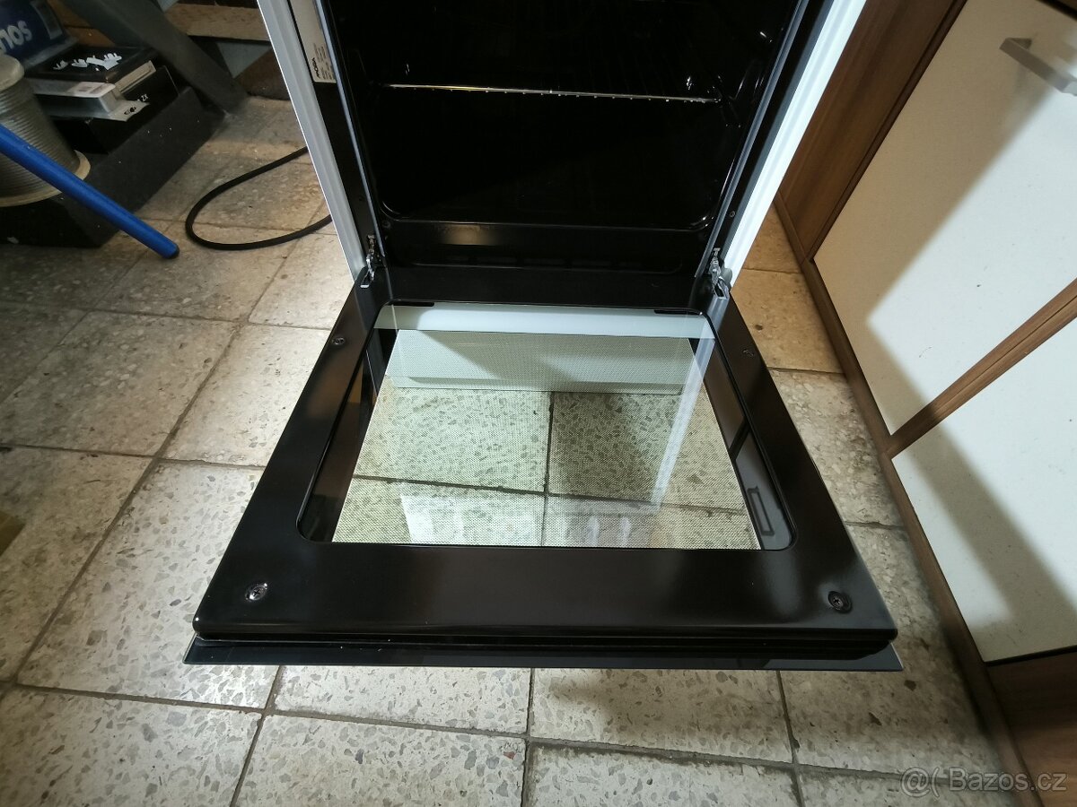 Elektrický sporák MORA - 4