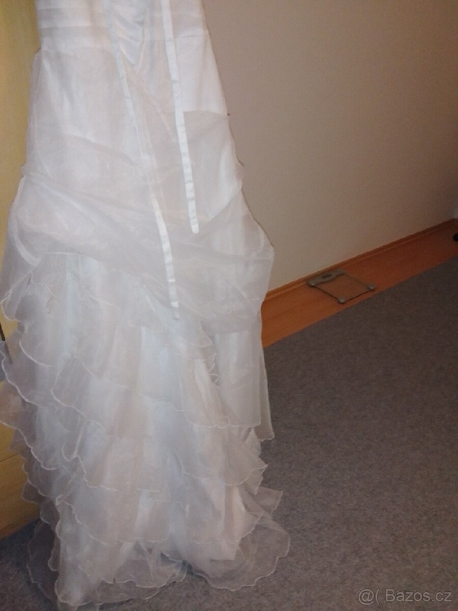 Svatební šaty - 4