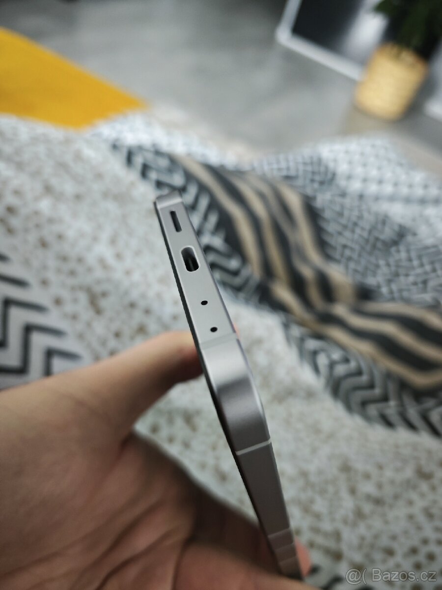 Samsung Galaxy Z Flip6 256GB | 100% STAV VIZ POPIS - 4