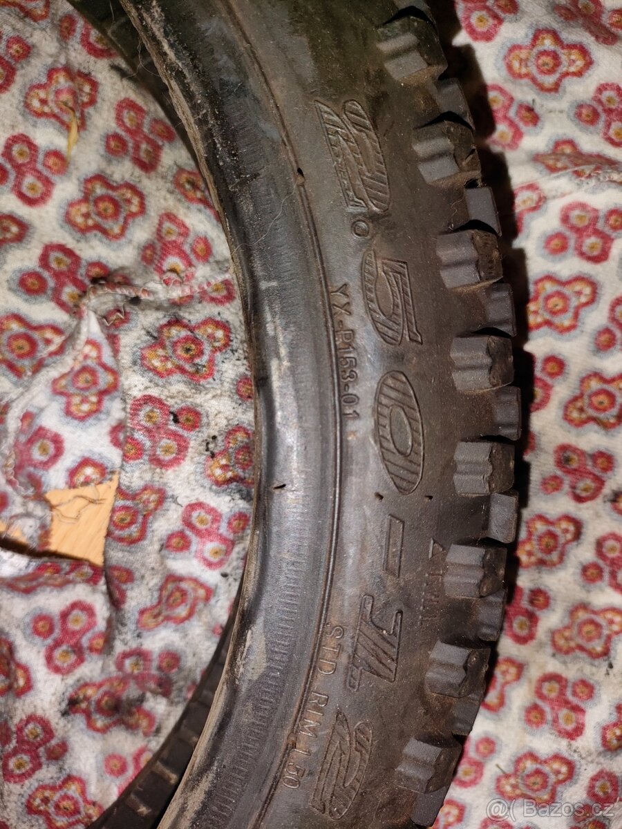 Přední pneu r12 - 4