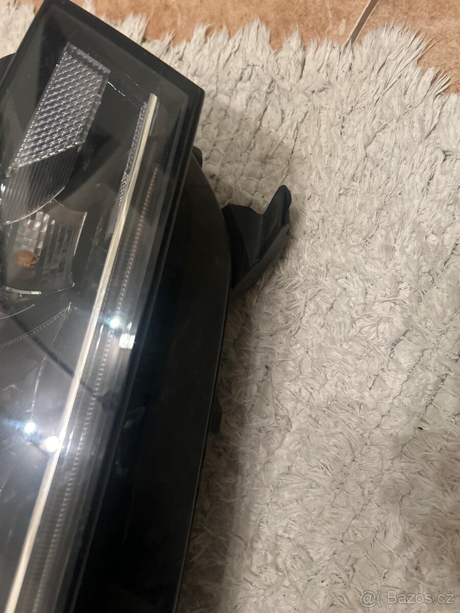 Světlo OCTAVIA 4 - 4