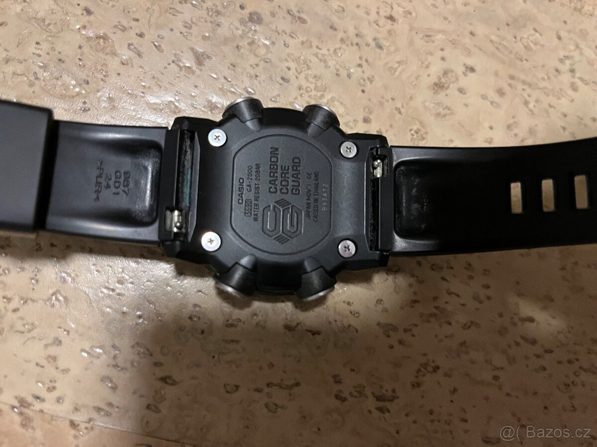 Casio G-SHOCK GA-2000-1A2ER - 4