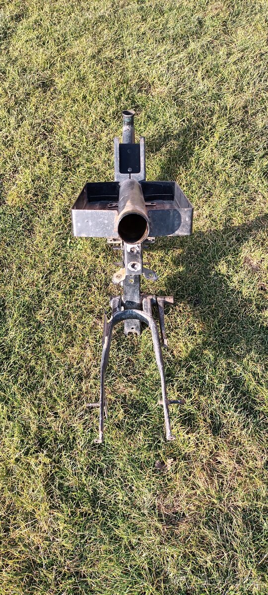 Babetta 210 - pekny černý rám s úchyty - 4