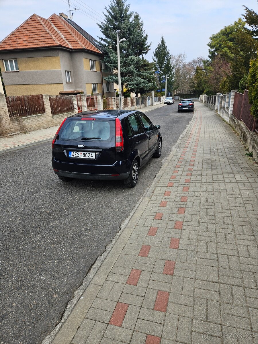 Ford Fiesta 1.4 59kw r.v.2004 - 4