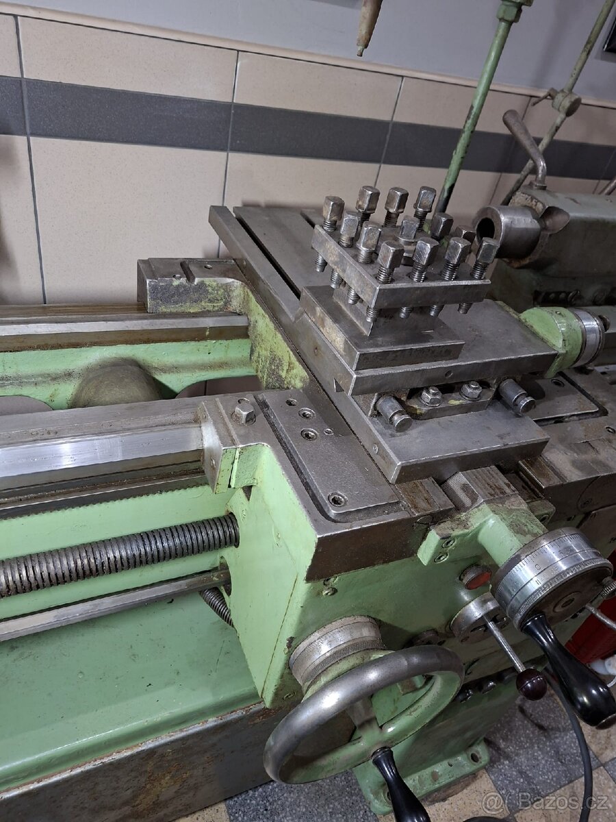 Soustruh SU32 / 750 - 4