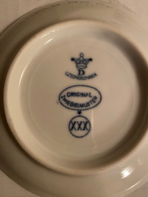 porcelánová sada s cibulovým vzorem - 4