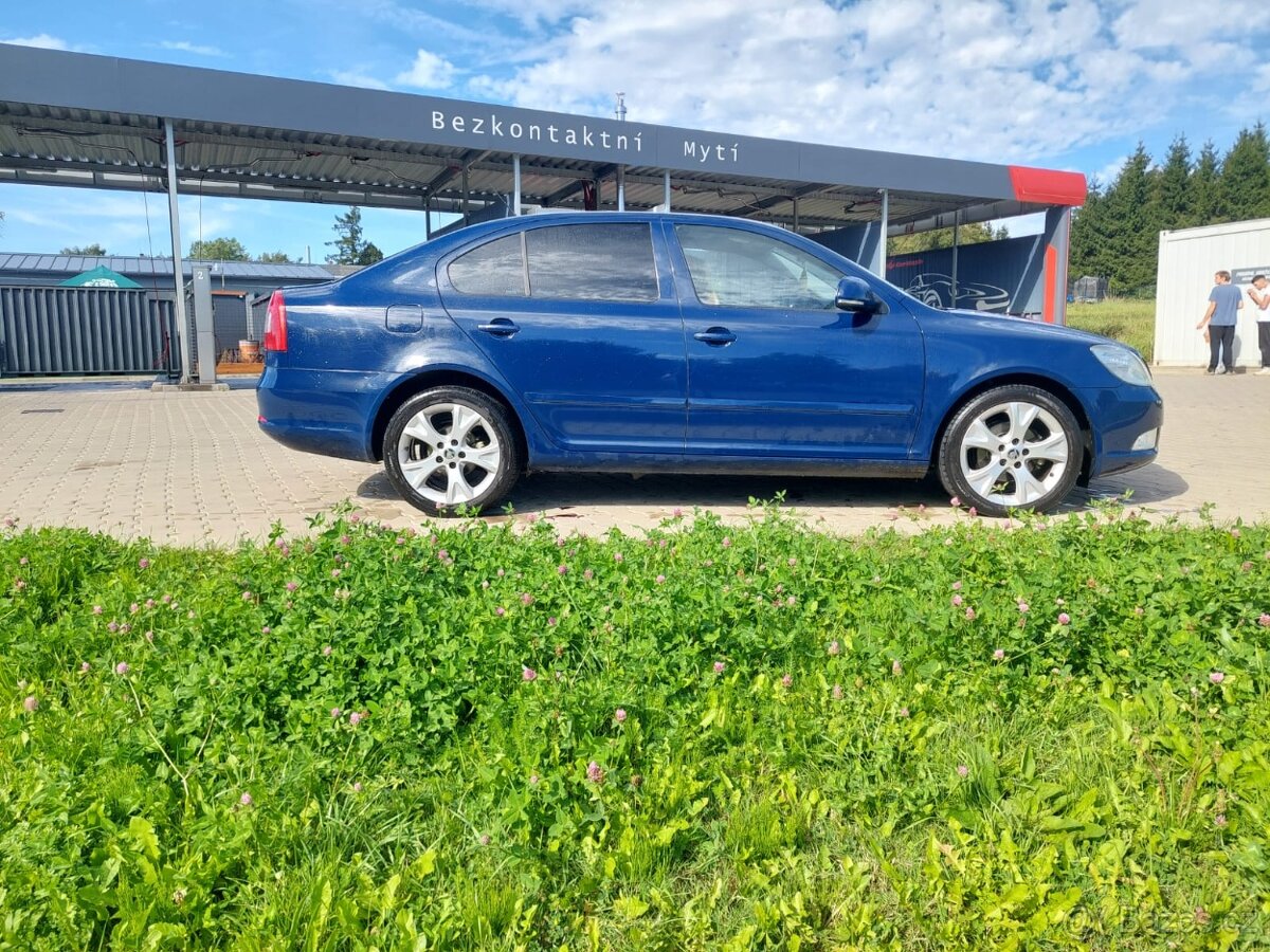 Prodám ALU 17" škoda - 4