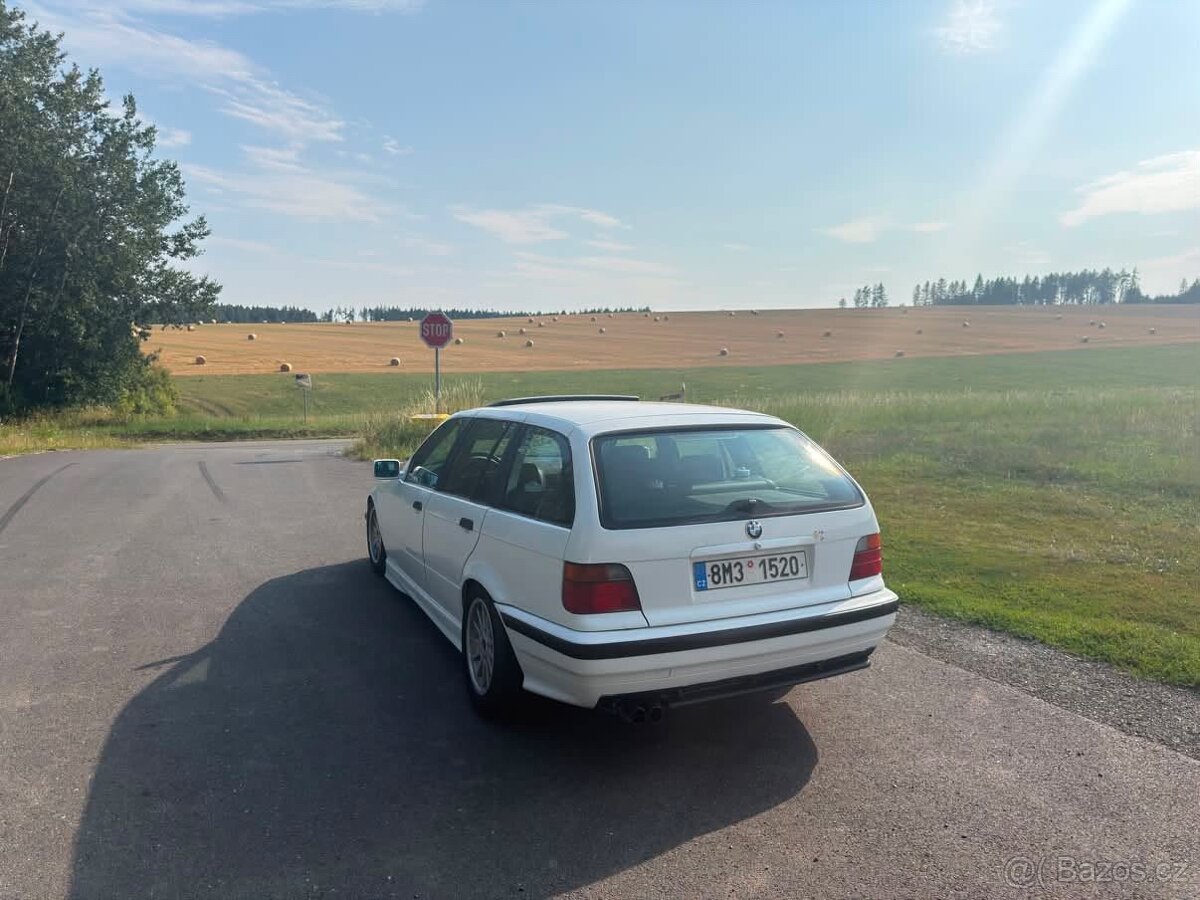 BMW E36 318i Touring - 4