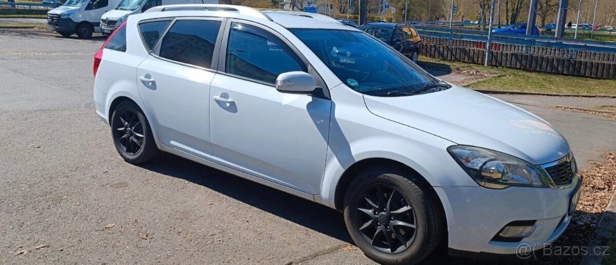 Kia ceed - 4