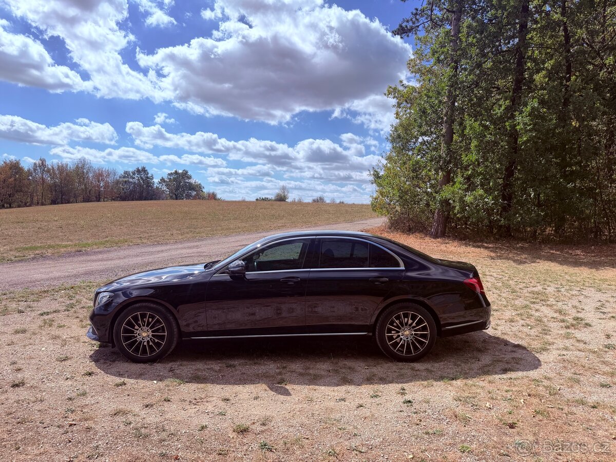 Mercedes-Benz Triedy E (W213) – E 220 d - 4