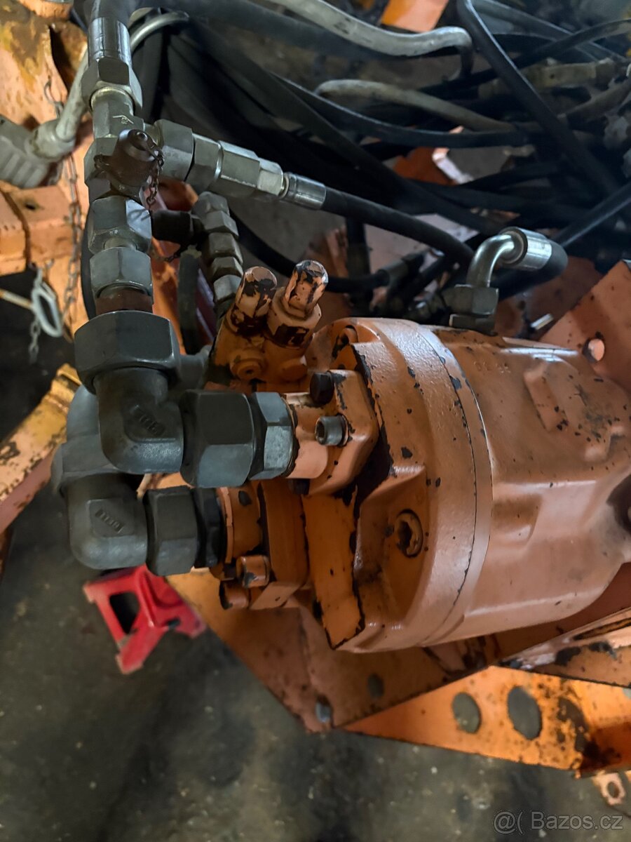 Hydraulické čerpadlo z mulčovače - 4