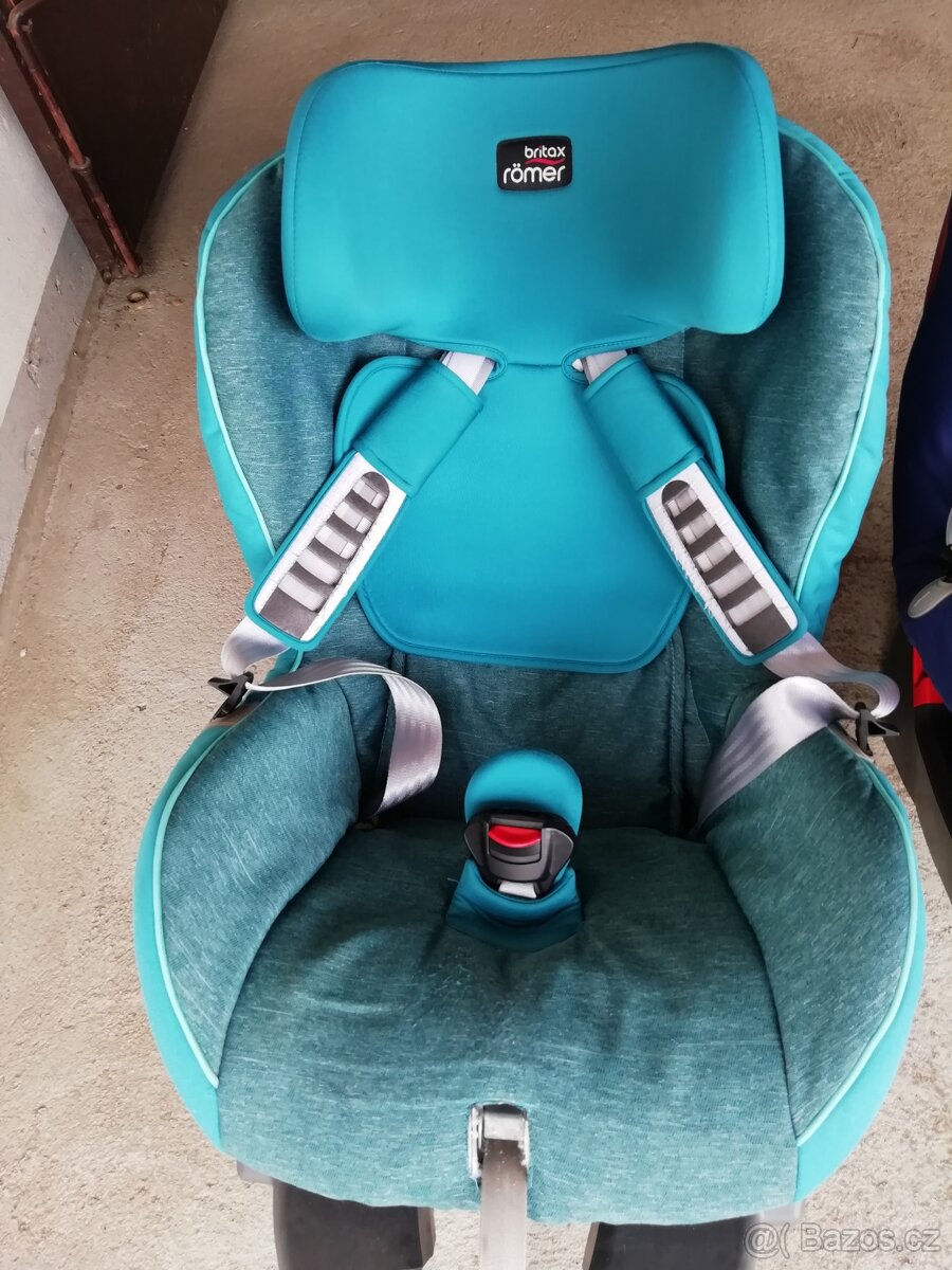 Autosedačka Britax ROMER SafeFixPlus 9-18kg 9měsíců - 4 roky - 4