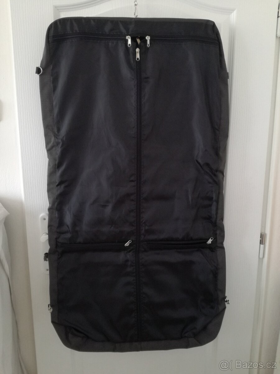 cestovní vak na oblečení - 4