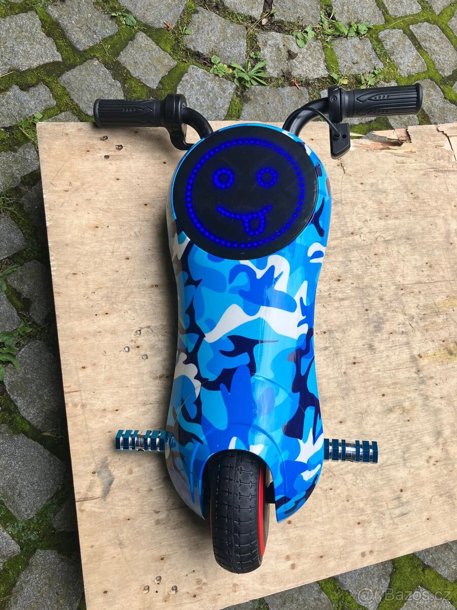 Driftovací tříkolka elektrická - 4