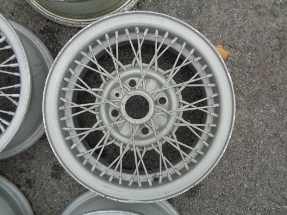 Fiat hliniková, drátěná kola Borrani - 4