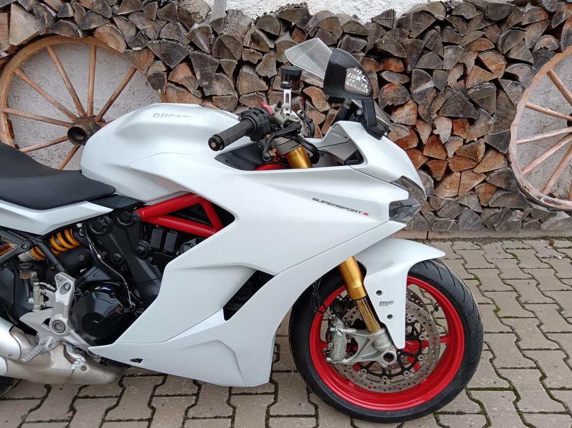 DUCATI SUPERSPORT S - 4