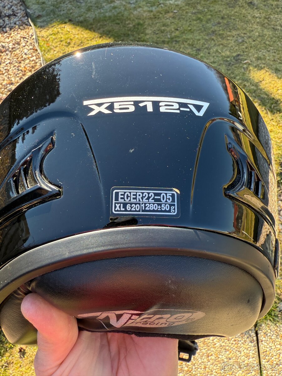 Motorkářská helma. - 4