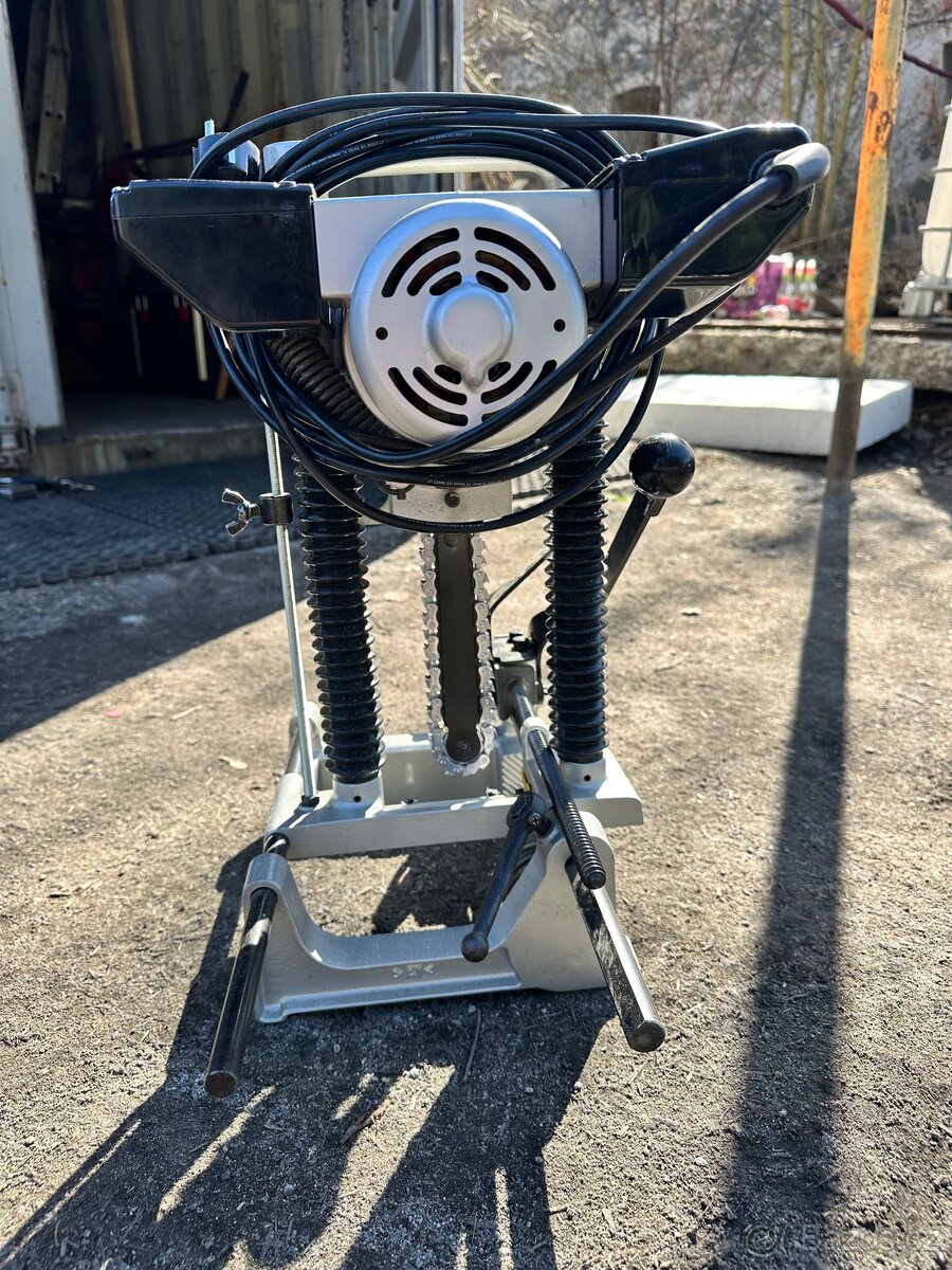 Makita 7104L dlabačka - 4