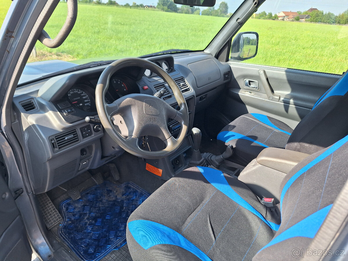 Mitsubishi Pajero, 4x4, r. 1998 - 4