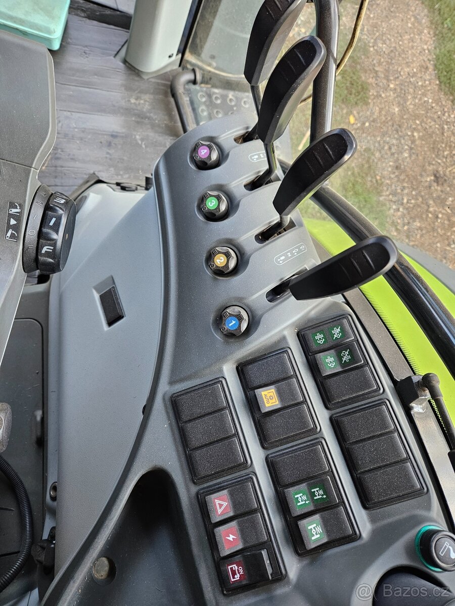 Traktor Claas Arion 650 - 4